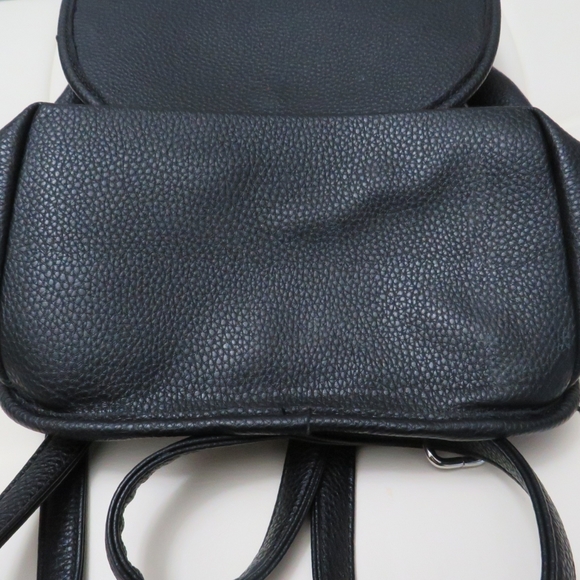 Black backpack purse - Picture 5 of 5